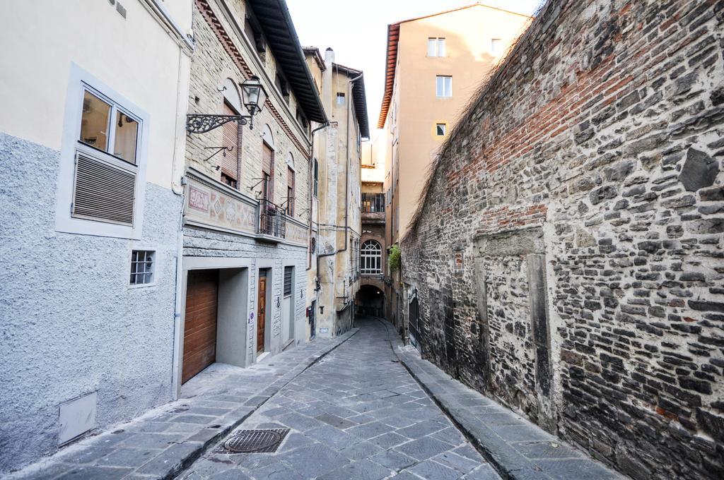 Old Tower Ponte Vecchio Suite Florence Luaran gambar